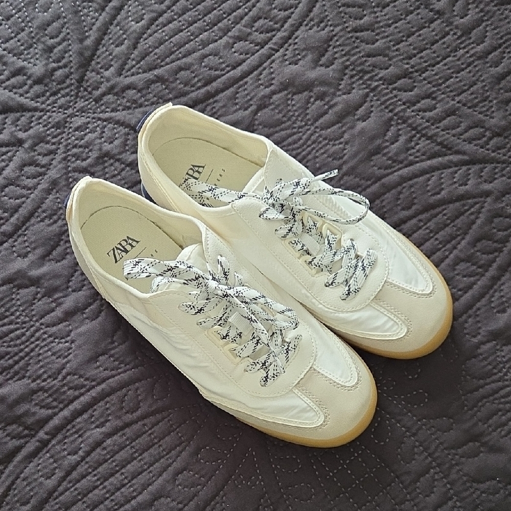 Zara Cream Sneakers with Patterned Laces